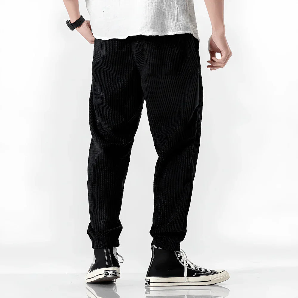 DISTESS | Pantalons en velours modernes