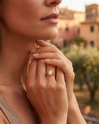 Hélène — Bague élégante et sophistiquée