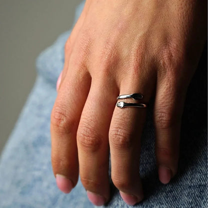 Océane | Bague étreinte élégante et moderne