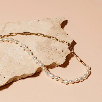 Coline | Collier en Or et Perles — Élégance dorée et perles nacrées