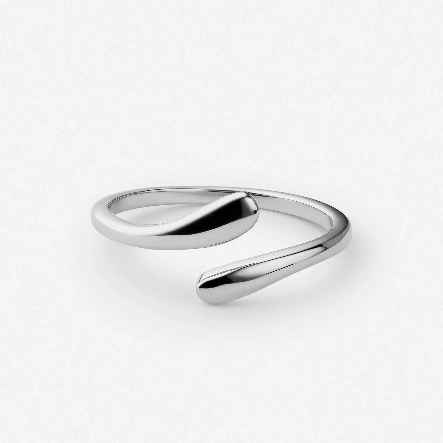 Estelle | Bague Douce Étreinte — Bijou d'Élégance et de Douceur